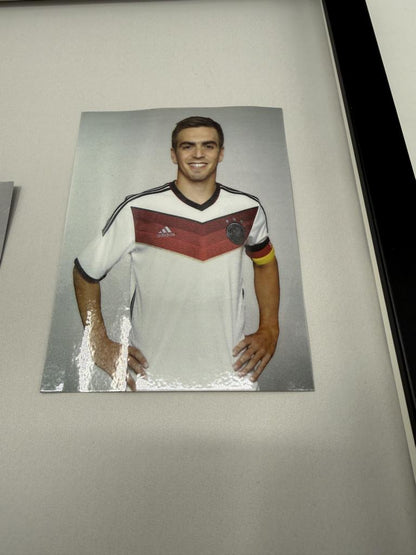 Kapitänsbinde Philipp Lahm signiert im Rahmen Deutschland Fußball Autogramm