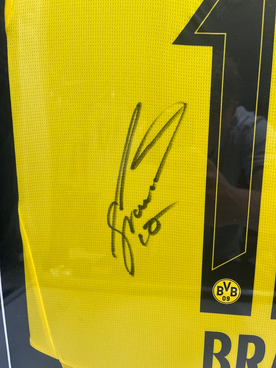Borussia Dortmund jersey Julian Brandt signed in the frame Puma BVB