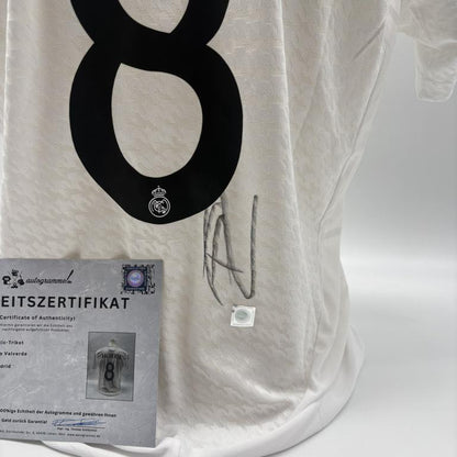 Real Madrid Authentic-Trikot Federico Valverde signiert Autogramm Adidas COA L