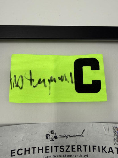 Kapitänsbinde Jupp Heynckes signiert im Rahmen Borussia Mönchengladbach  Autogramm