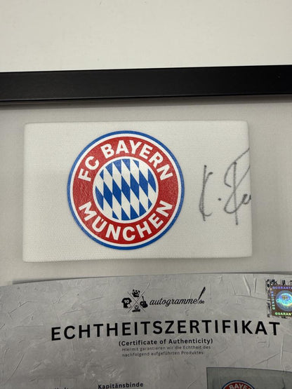 Kapitänsbinde Karl-Heinz Rummenigge signiert im Rahmen Bayern München Autogramm