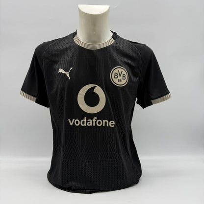 Borussia Dortmund Sondertrikot signiert Julian Brandt BVB Puma Autogramm M