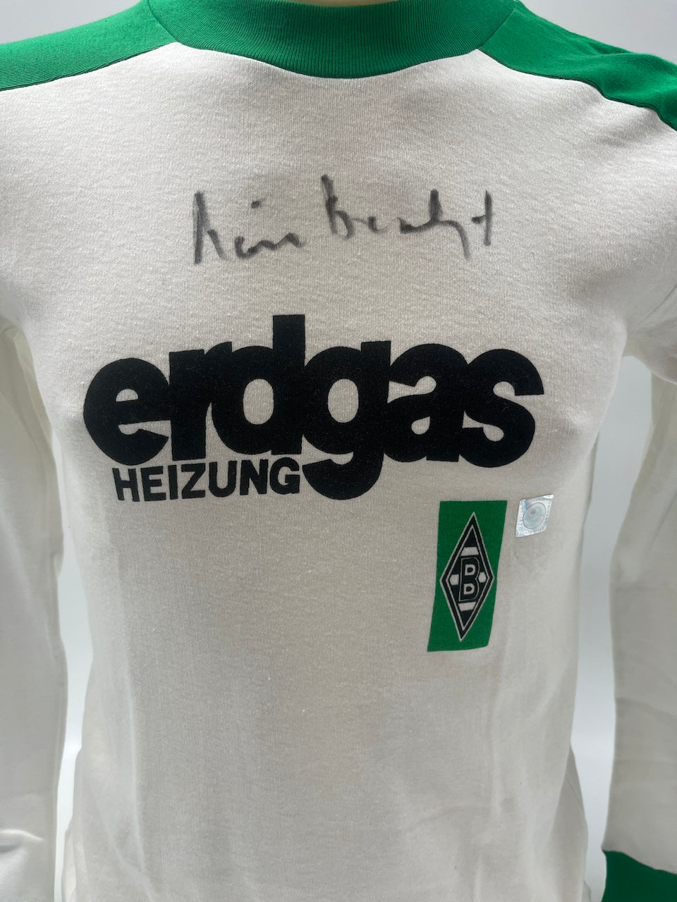 Reproduction Borussia Mönchengladbach jersey, signed by Rainer Bonhof, autograph S