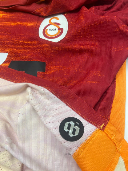 Match-worn Galatasaray Istanbul jersey worn and signed by Ryan Babel, XL
