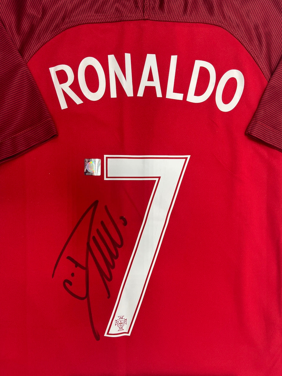 Portugal Trikot Cristiano Ronaldo signiert im Rahmen Nike COA 137-147