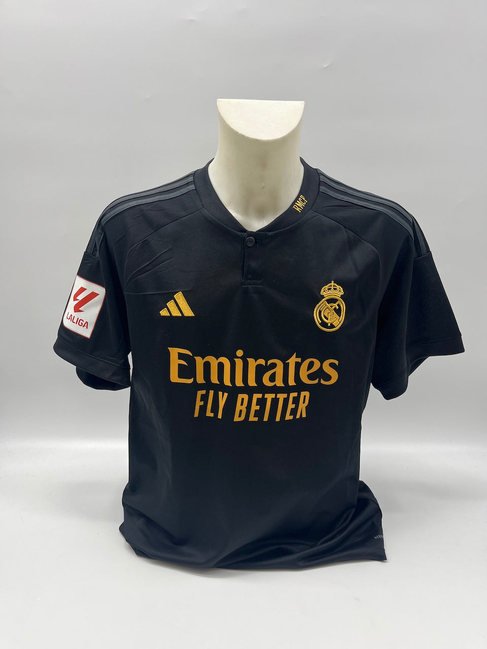 Real Madrid jersey signed by Federico Valverde, Adidas COA XL