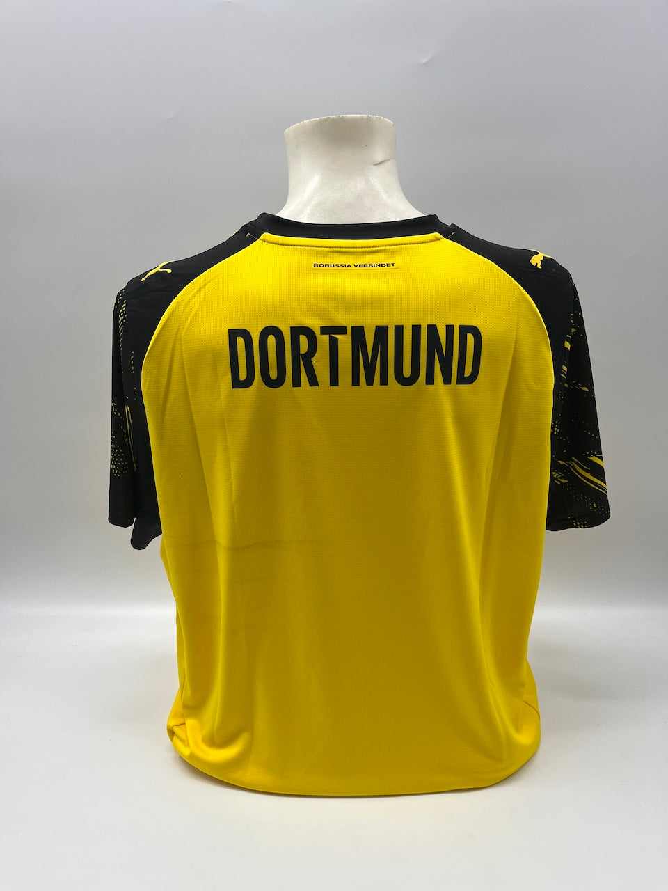 BVB jersey 2025/2026 team signed Borussia Dortmund COA Puma XL
