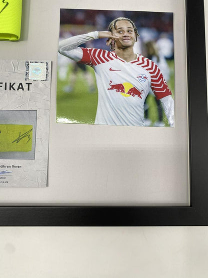 Captain's armband signed by Xavi Simons in a frame RB Leipzig autograph