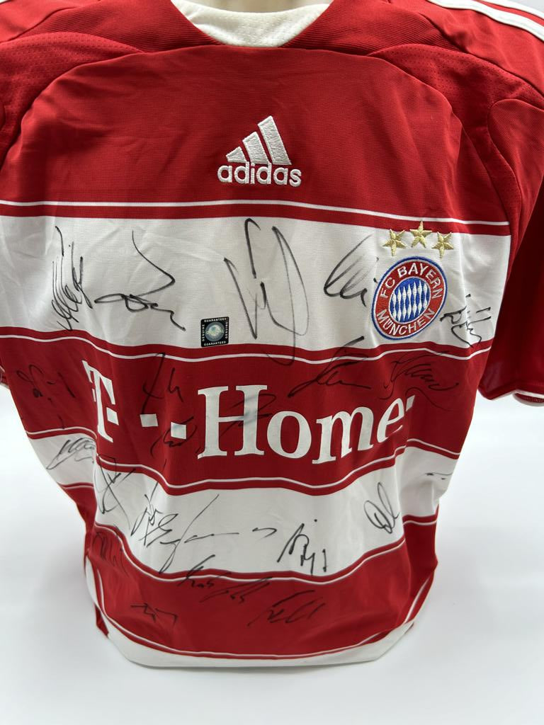 Bayern Munich Jersey 2007/2008 and 2008/2009 Team Signed Bundesliga COA Adidas XL