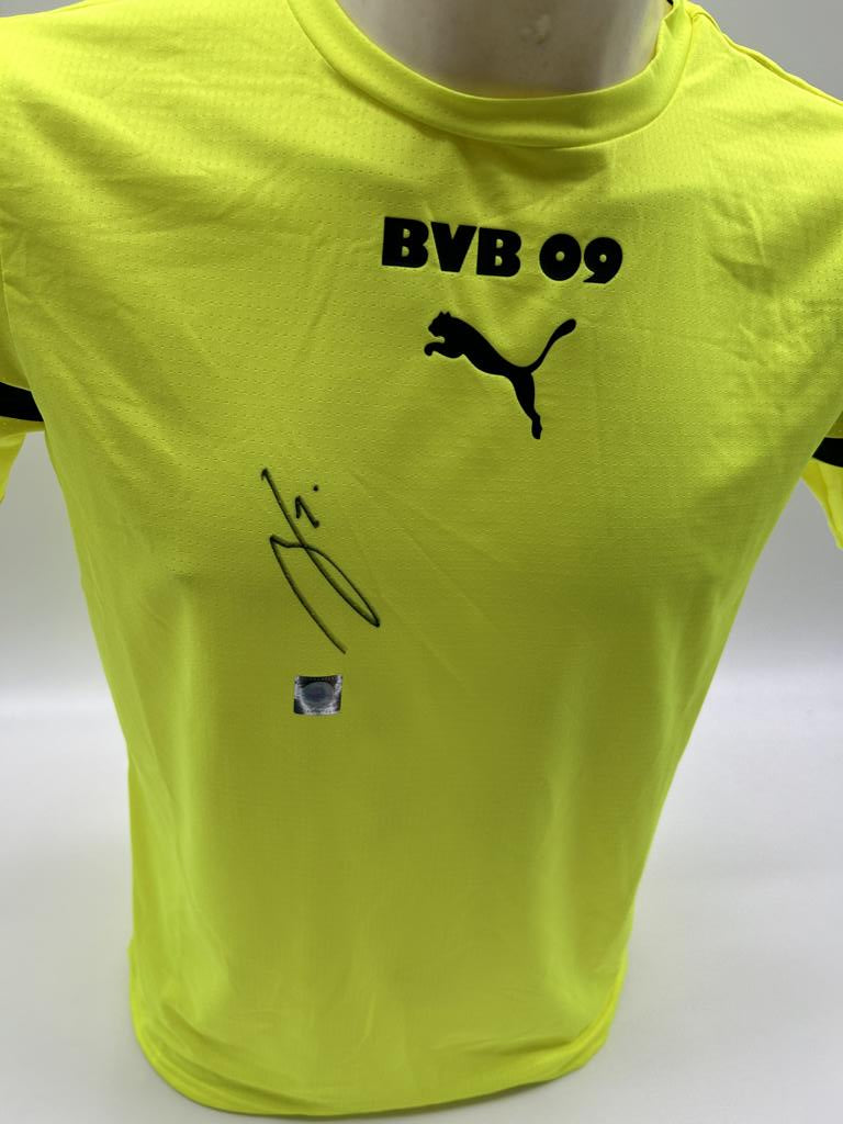 Borussia Dortmund training shirt Mateu Morey signed BVB autograph Puma 164