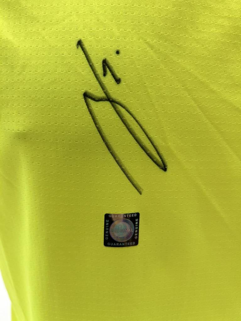 Borussia Dortmund training shirt Mateu Morey signed BVB autograph Puma 164