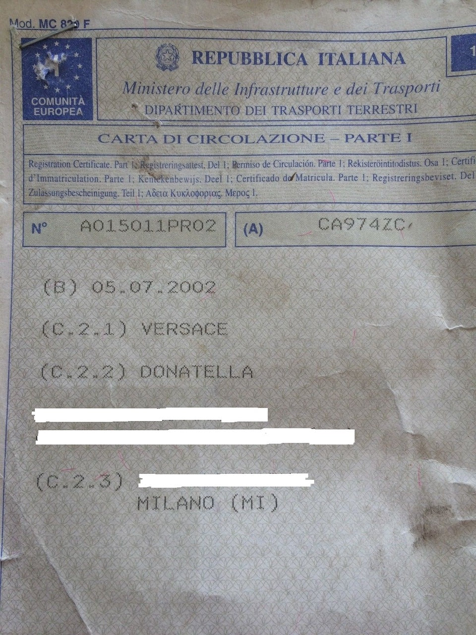 Donatella Versace Mercedes-Benz 500 SL silver