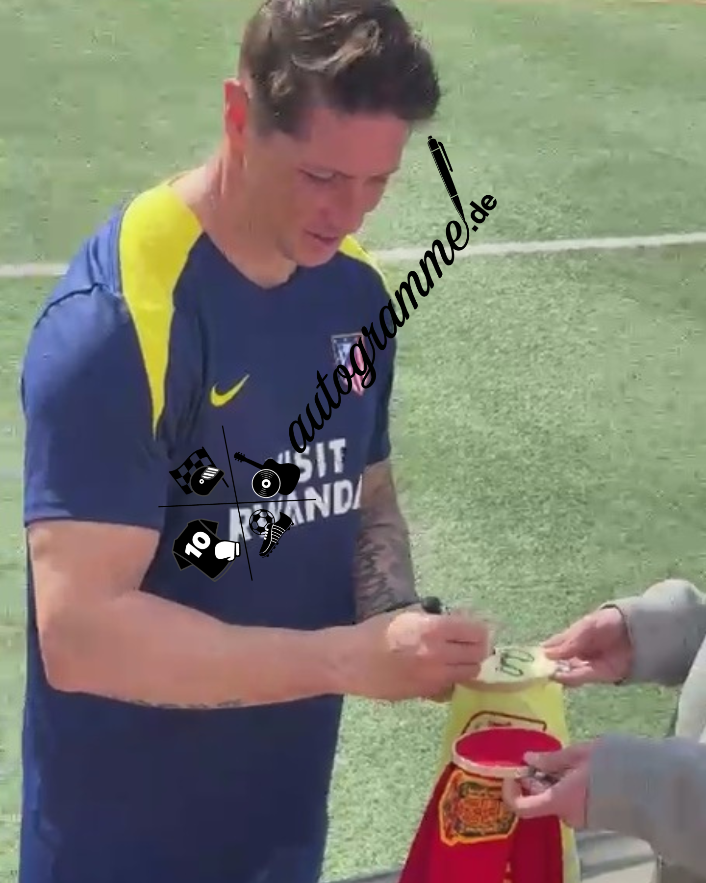 Spanien Trikot Fernando Torres signiert Adidas COA Autogramm XXL