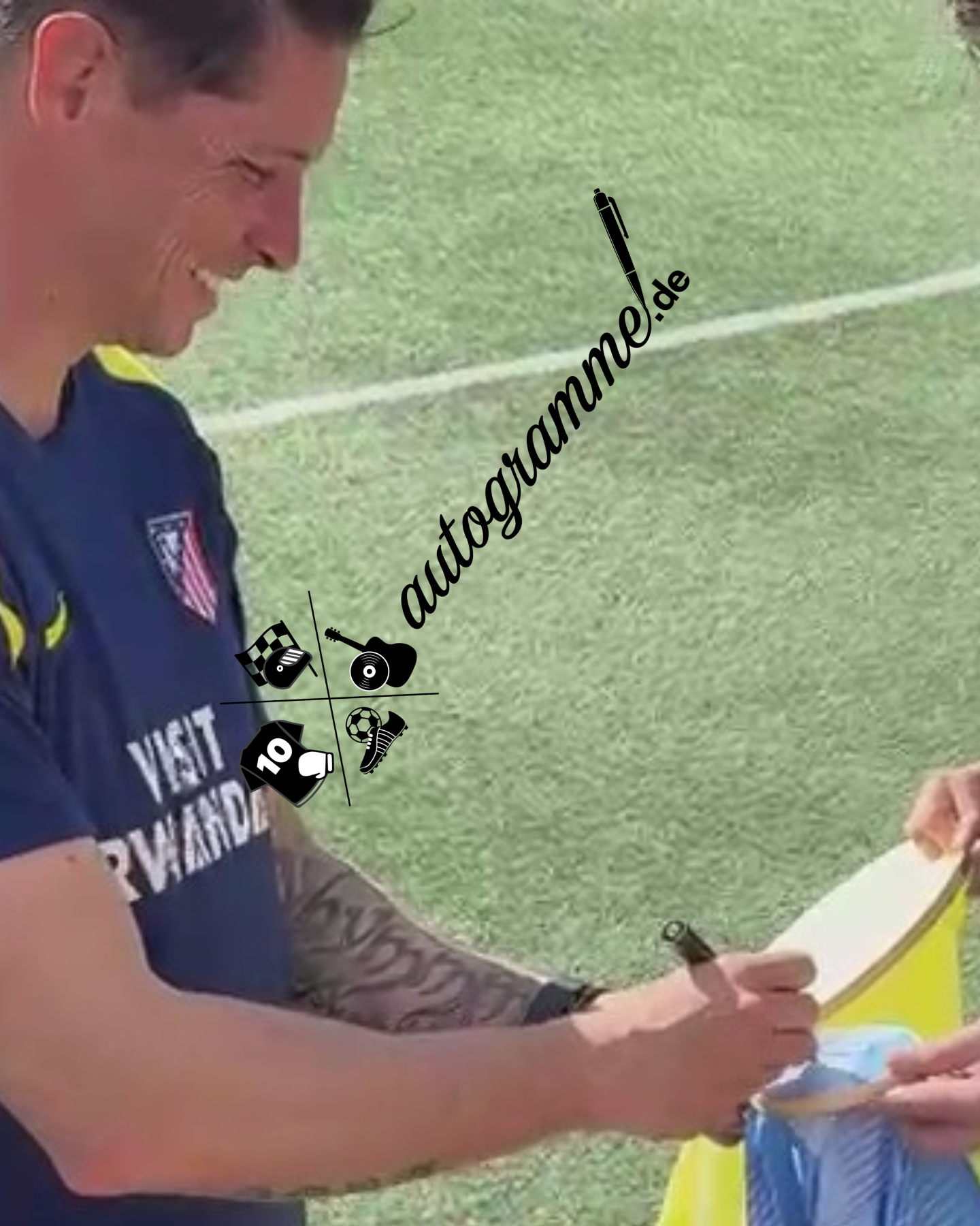 Spanien Trikot Fernando Torres signiert Adidas COA Autogramm L