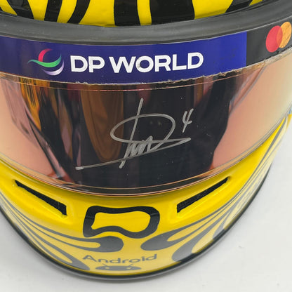 Lando Norris Formel 1 Helm Raceworn Visier mit Unterschrift Japan GP 2025