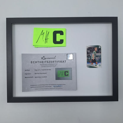 Kapitänsbinde Morten Hjulmand signiert im Rahmen Sporting Lissabon Autogramm COA