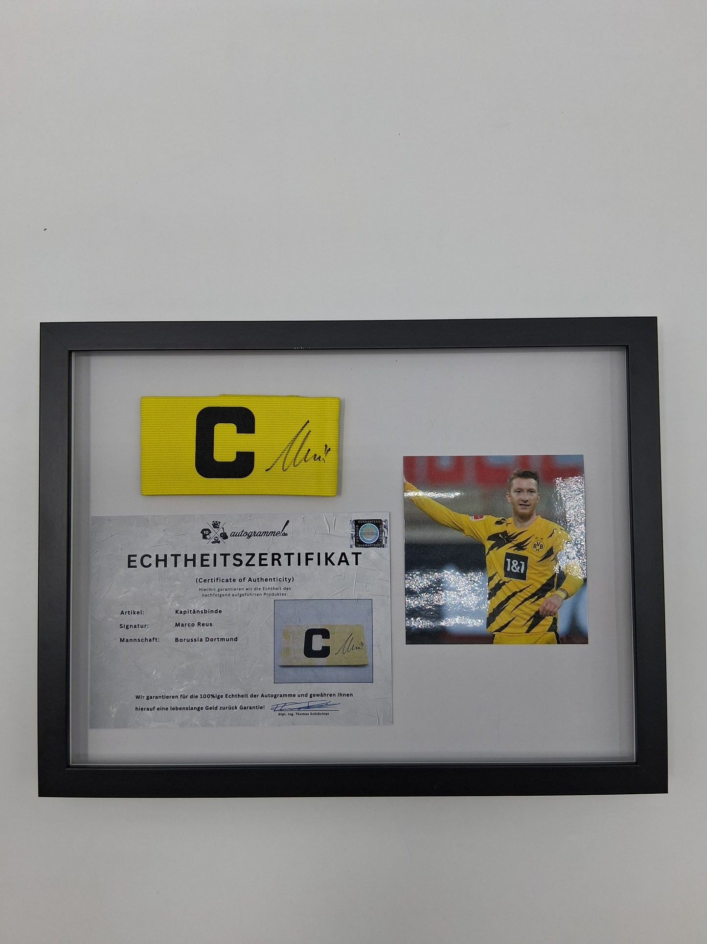 Kapitänsbinde Marco Reus signiert im Rahmen Borussia Dortmund Autogramm COA