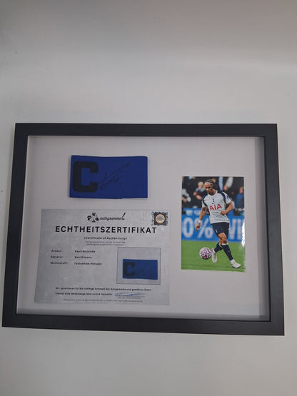 Kapitänsbinde Xavi Simons signiert im Rahmen Tottenham Hotspur Niederlande