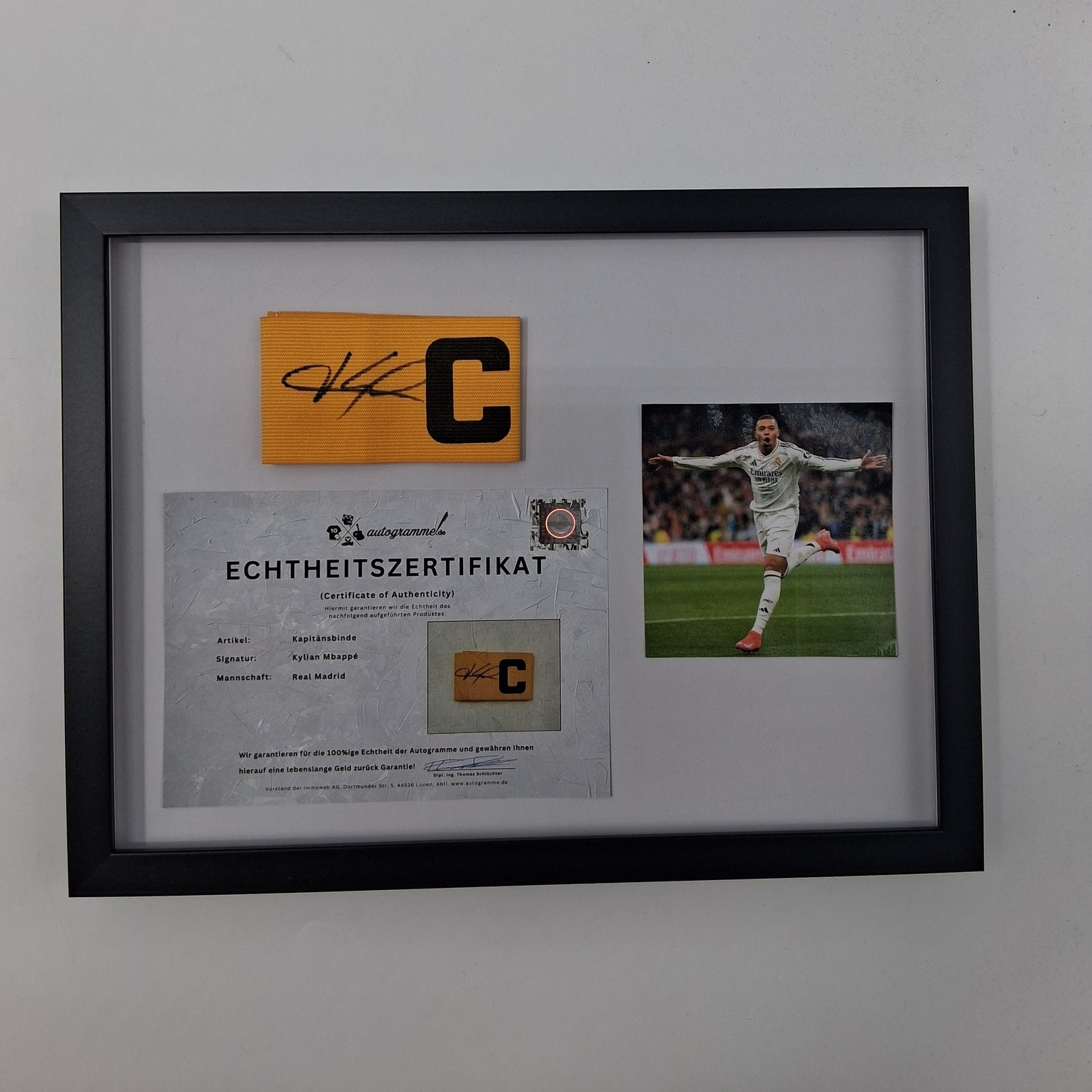 Kapitänsbinde Kylian Mbappe signiert im Rahmen Real Madrid COA Neu Autogramm
