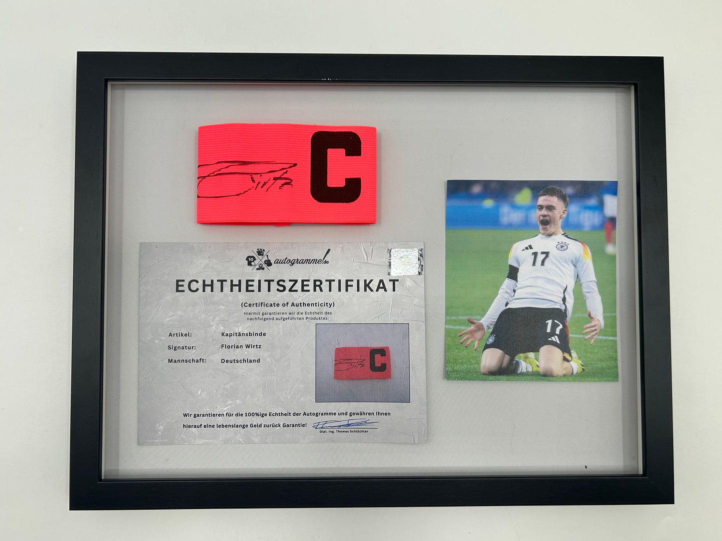 Kapitänsbinde Florian Wirtz signiert im Rahmen DFB Fußball COA  Autogramm