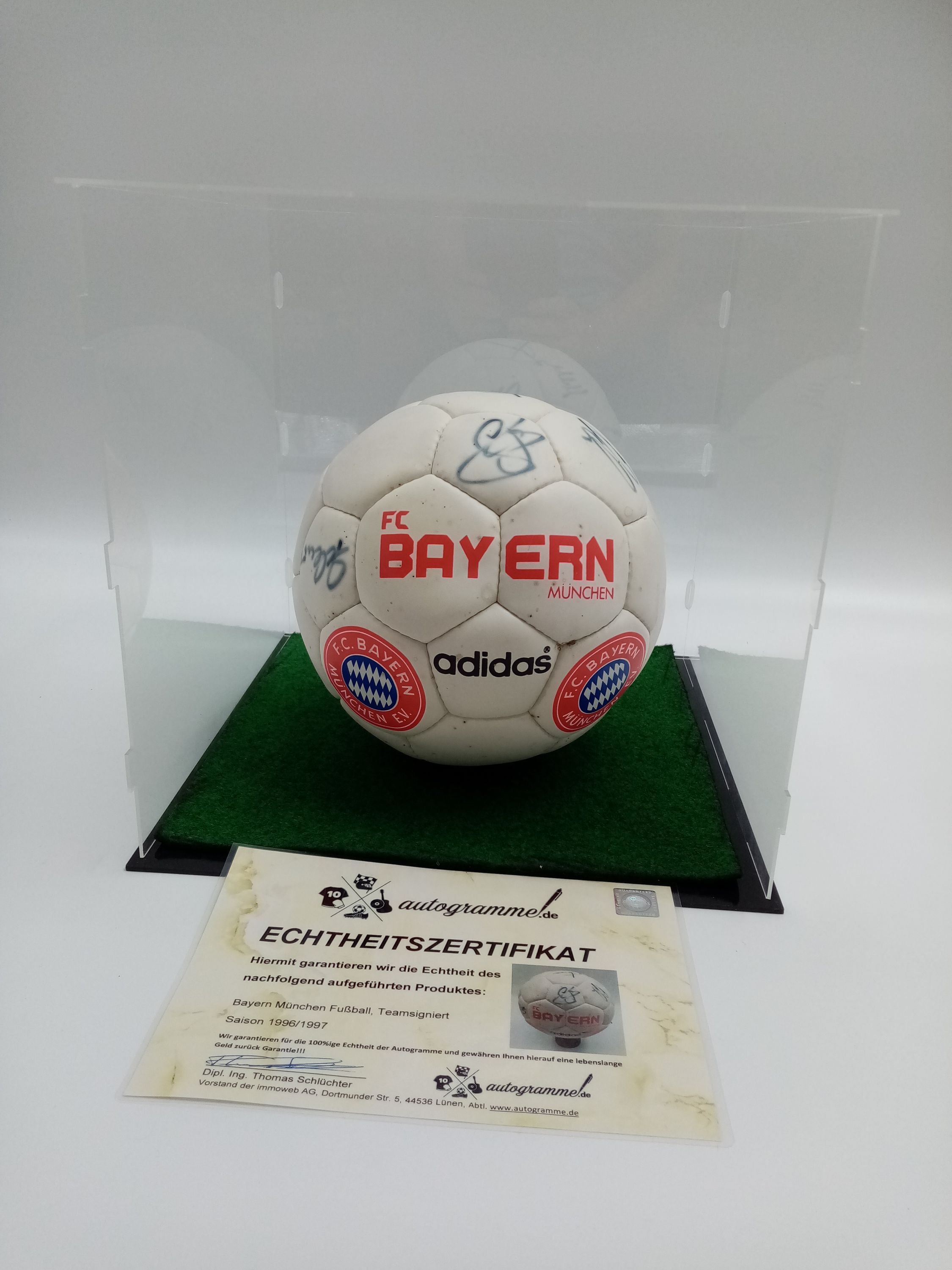 FC Bayern Munich football team signed 1996/1997 autographs Bundesliga FCB