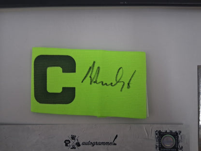 Kapitänsbinde Rainer Bonhoff signiert im Rahmen Borussia Mönchengladbach