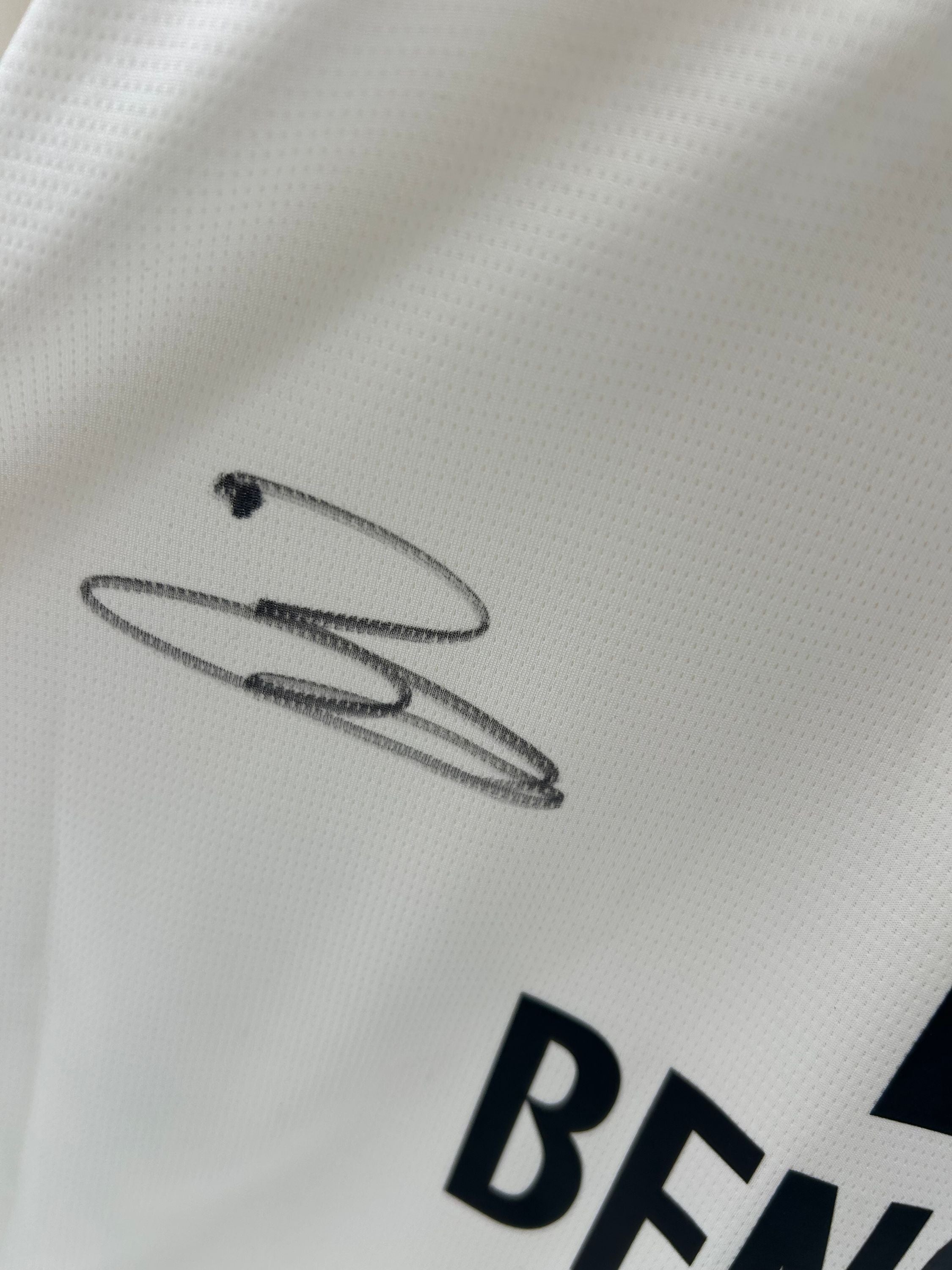 Borussia Dortmund jersey Ramy Bensebaini signed autograph BVB Puma XL