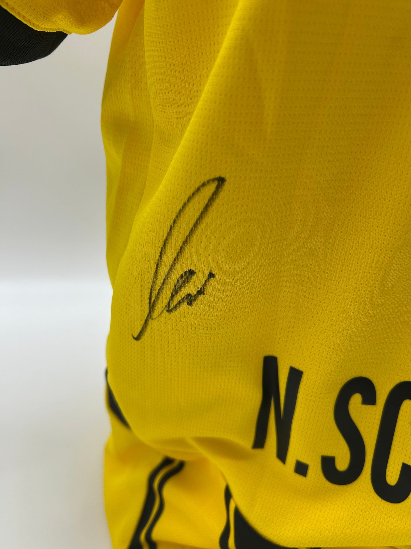 Borussia Dortmund Trikot BVB Nico Schlotterbeck signiert  Autogramm Puma L