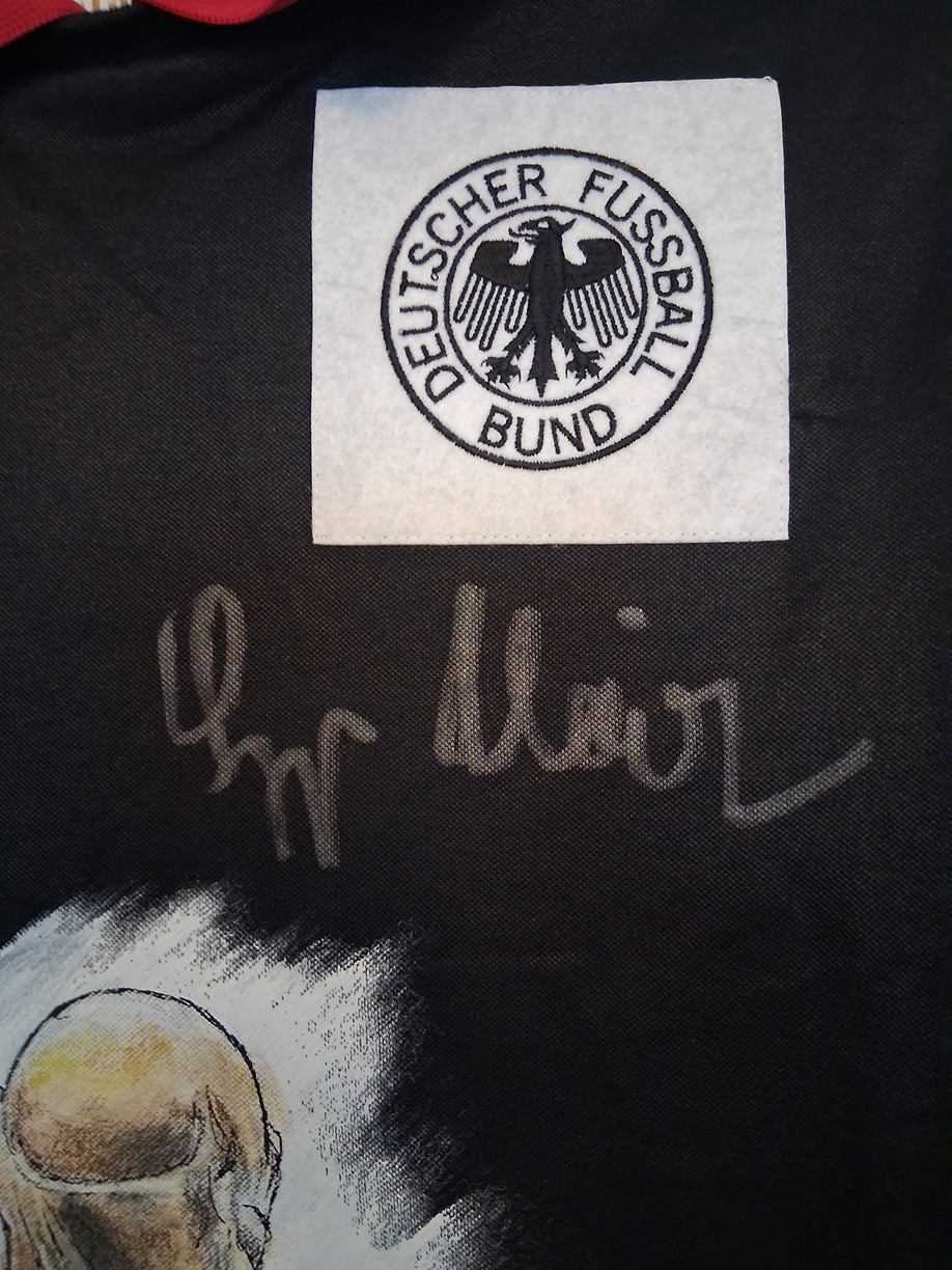 DFB Trikot Portrait Sepp Maier handgemalt und signiert im Rahmen M