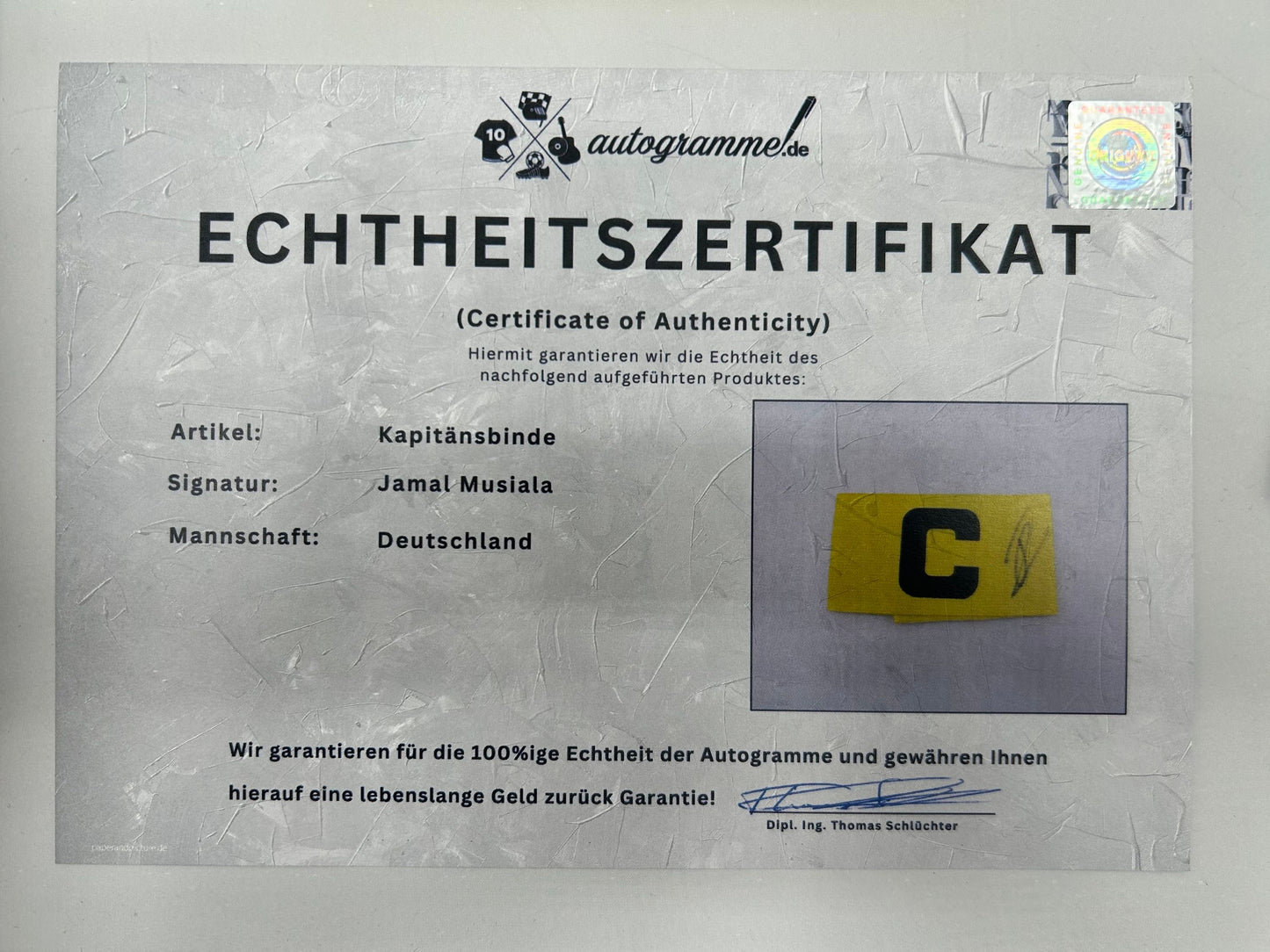 Kapitänsbinde Jamal Musiala signiert im Rahmen DFB Fußball COA  Autogramm