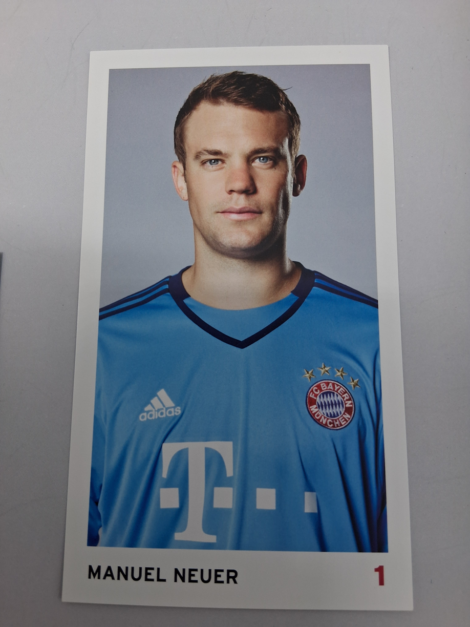 Captain's armband signed by Manuel Neuer as part of a Bayern Munich football autograph