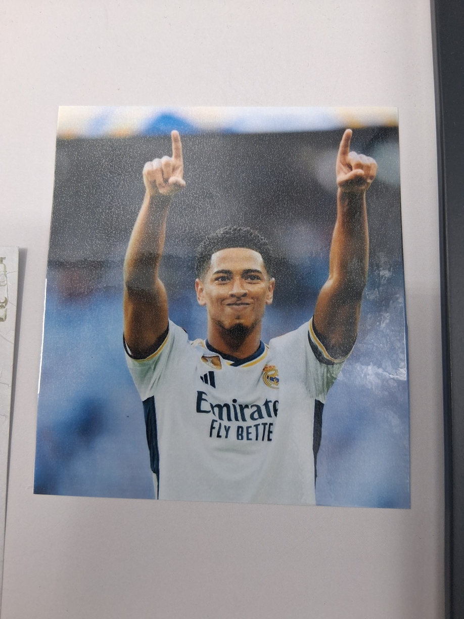 Kapitänsbinde Jude Bellingham signiert im Rahmen Real Madrid Autogramm England