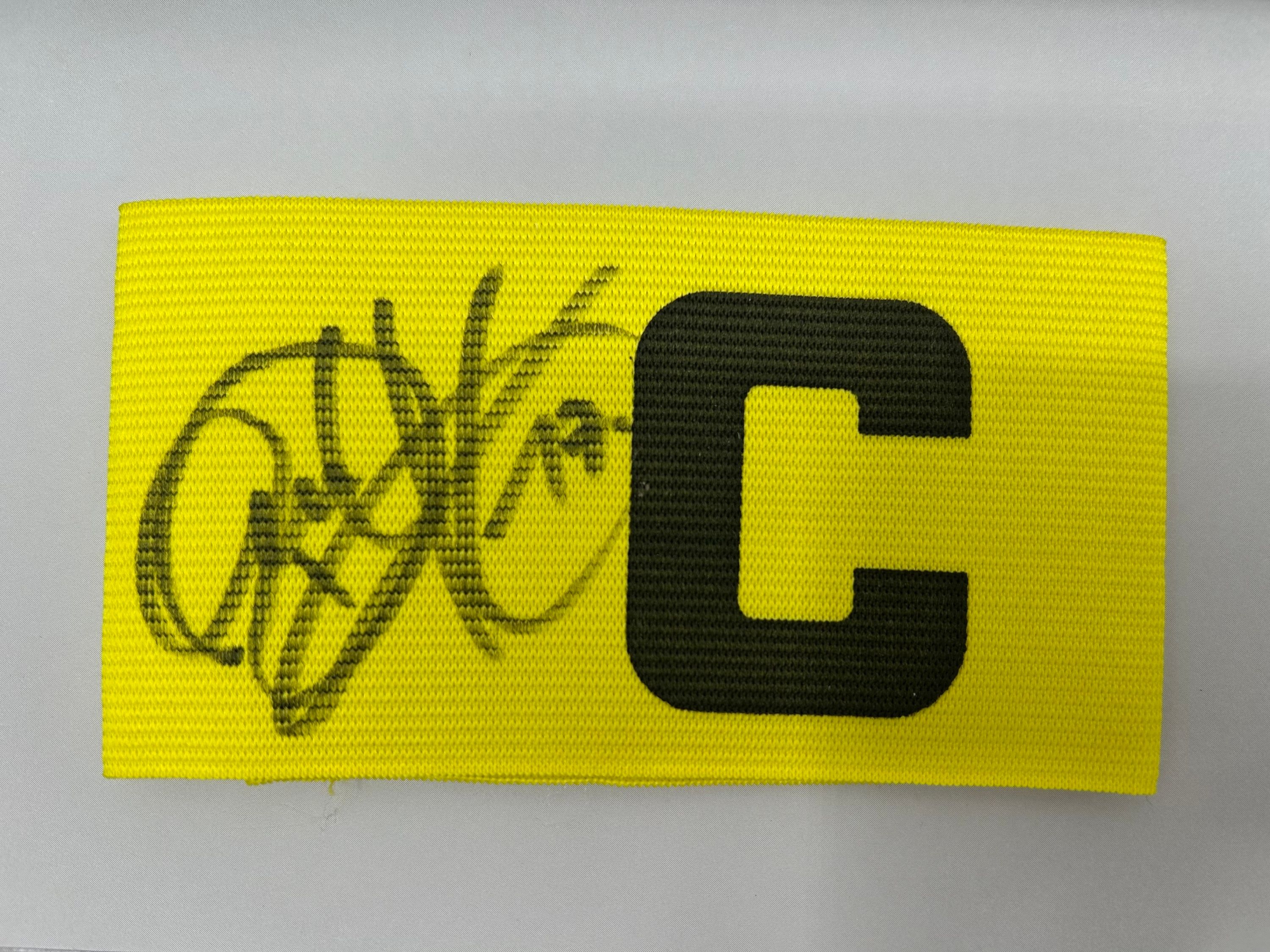 Kapitänsbinde Per Mertesacker signiert im Rahmen DFB Fußball Autogramm COA