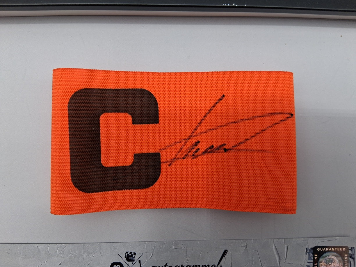 Captain's armband signed by Matthijs de Ligt as part of the Manchester United COA