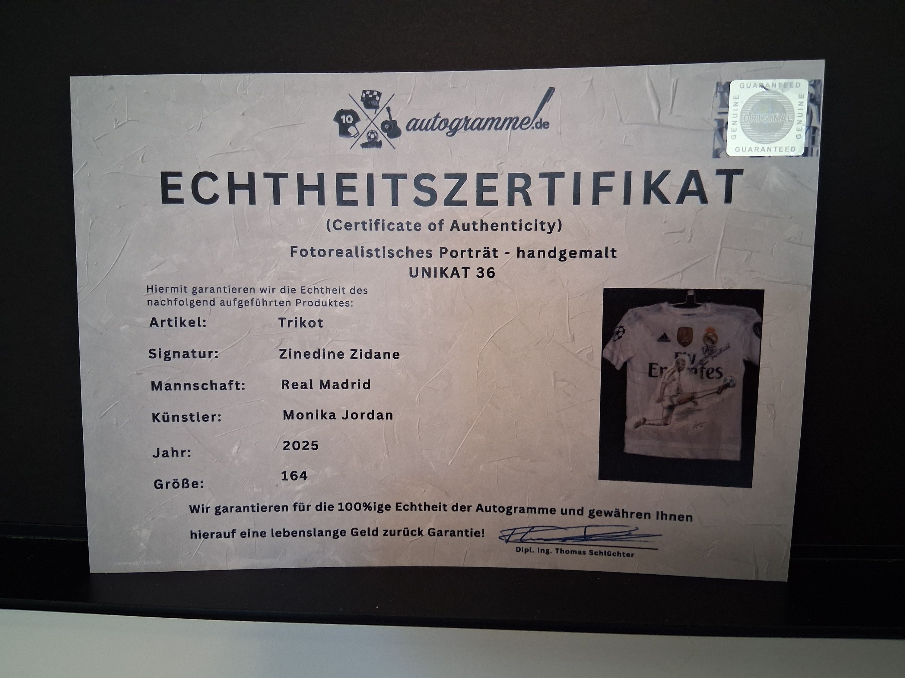 Real Madrid jersey portrait zinedine zidane hand painted and signed adidas 164