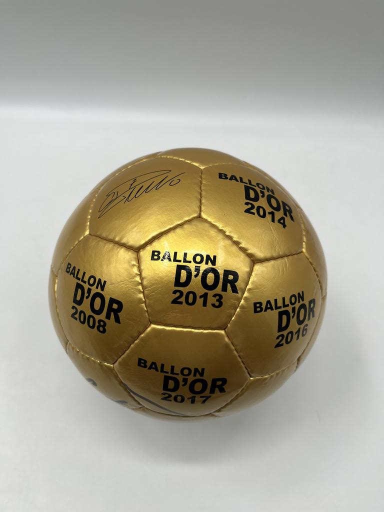 Football Cristiano Ronaldo signs Portugal Football Real Madrid Autogram Ball