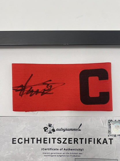 Kapitänsbinde Robin Knoche signiert im Rahmen FC Union Berlin Autogramm COA