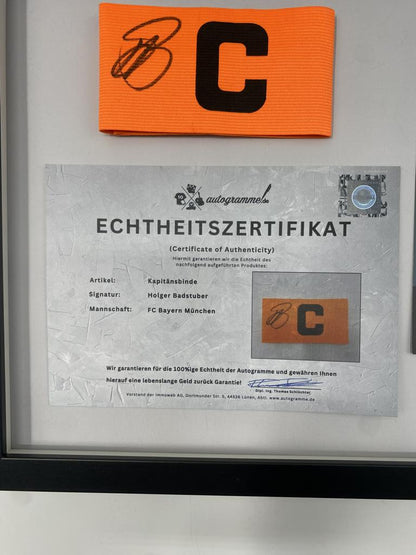 Kapitänsbinde Holger Badstuber signiert im Rahmen Bayern München Fußball COA
