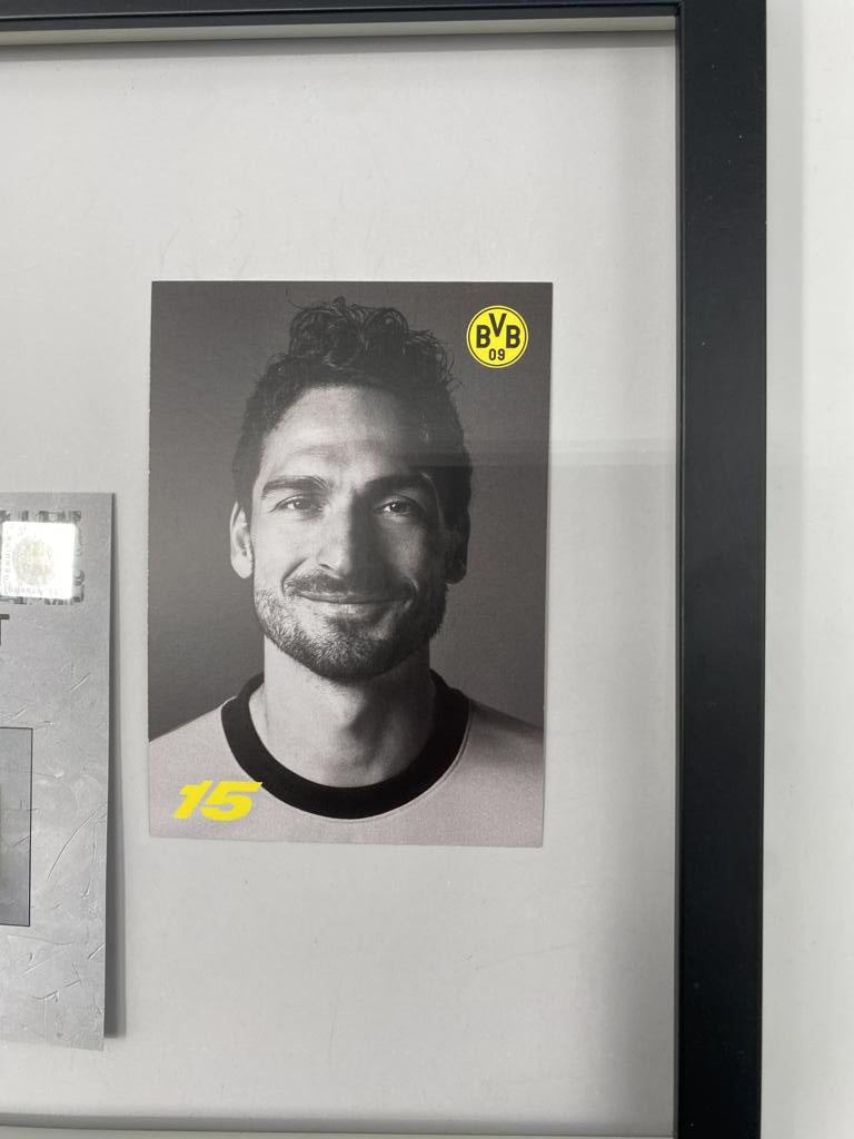 Kapitänsbinde Mats Hummels signiert im Rahmen Borussia Dortmund Autogramm COA