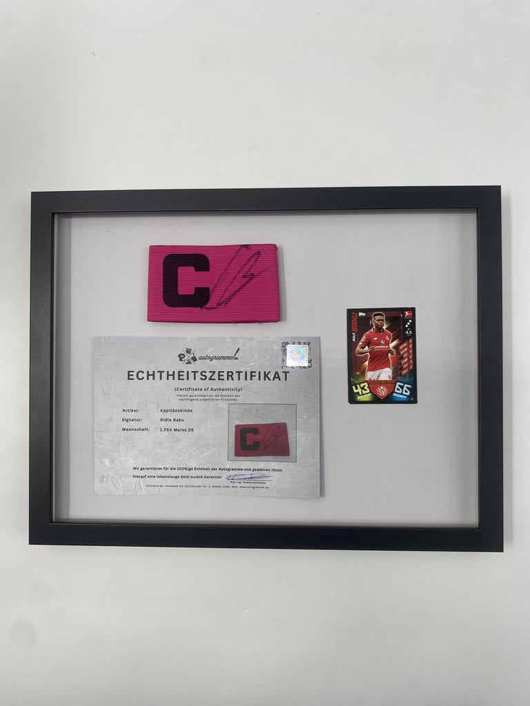 Kapitänsbinde Ridle Baku signiert im Rahmen Main 05 Autogramm Fußball COA