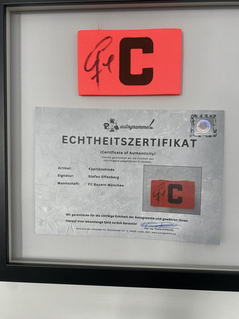 Kapitänsbinde Stefan Effenberg signiert im Rahmen Bayern München Fußball COA