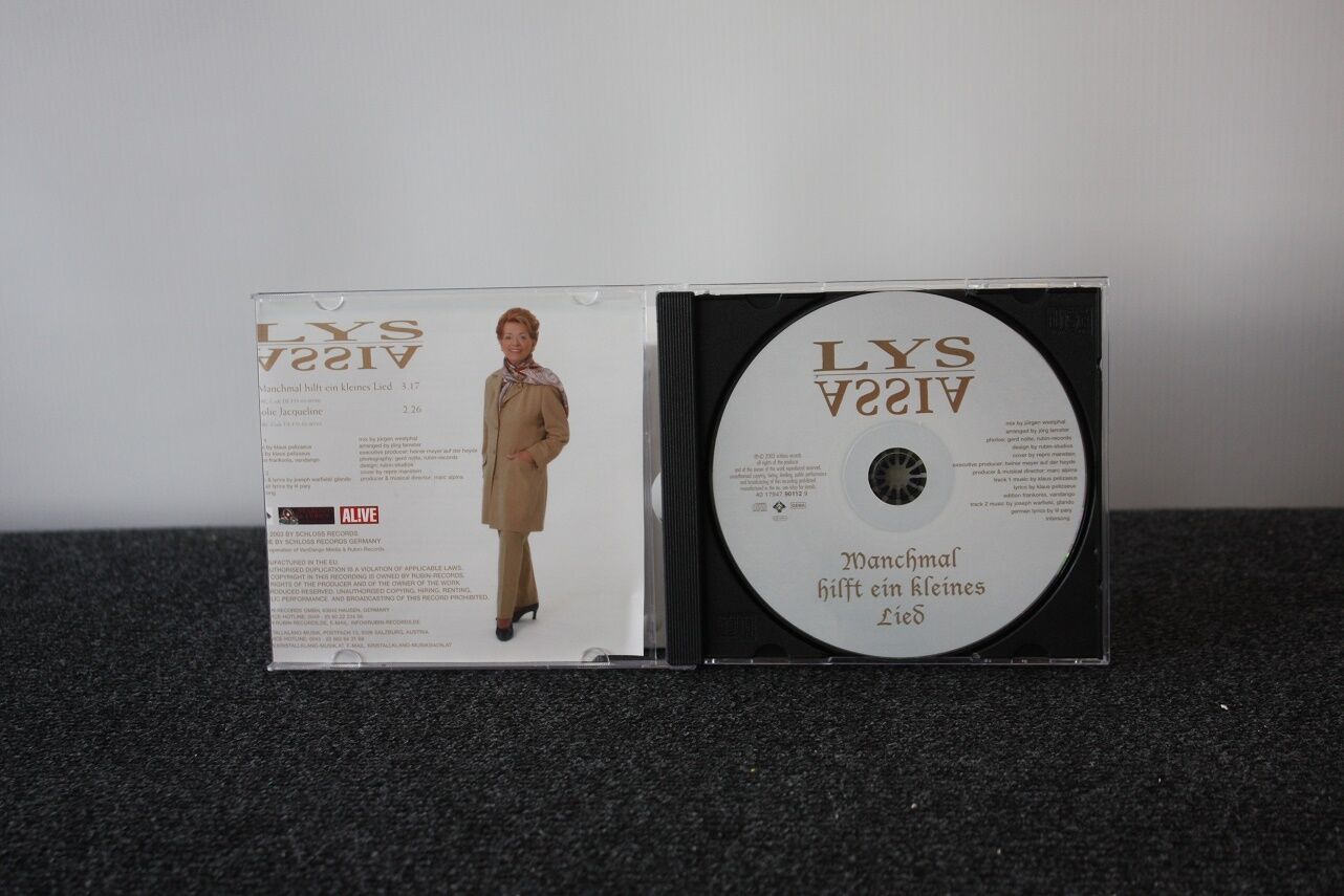 CD, Lys Assia signed, sometimes a little song, music, charts, German helps