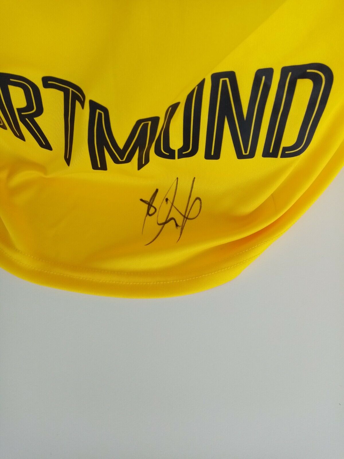 Borussia Dortmund Jersey Castro signed BVB Autograph Football Puma Women New 40