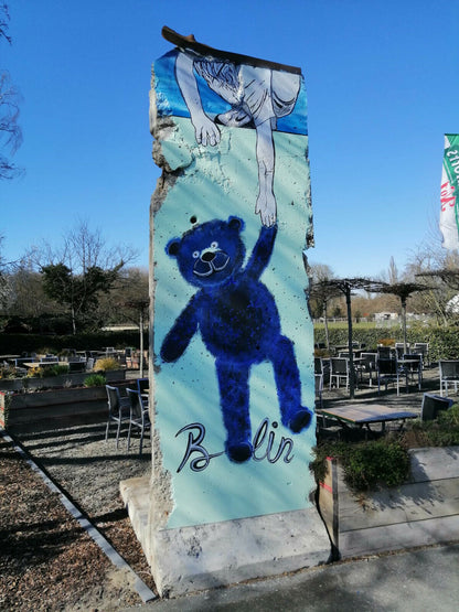 Mino Art Painted Berlin Mauer - Real Wall Element segment