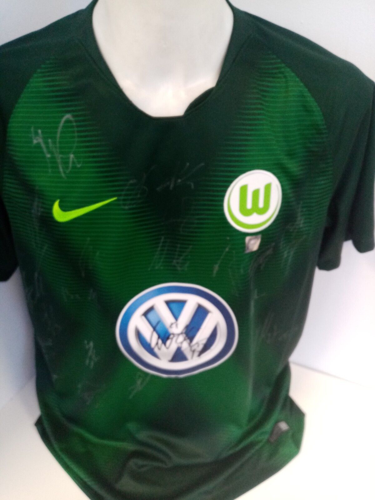 VFL Wolfsburg Jersey 2018/2019 Team Signed Autograph Football Bundesliga Nike L