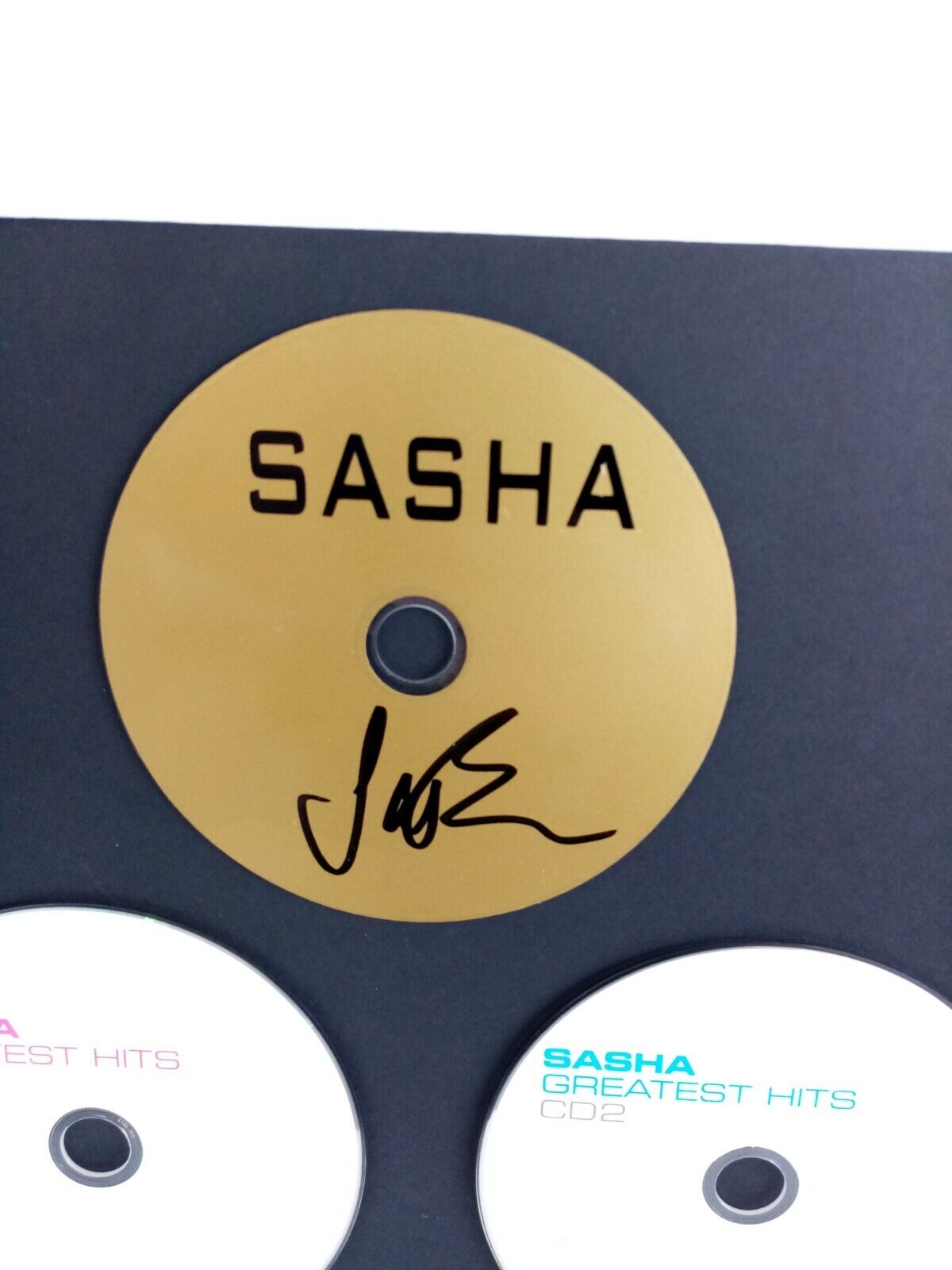 CD / Blank Sasha signed with album in frame autograph music charts new