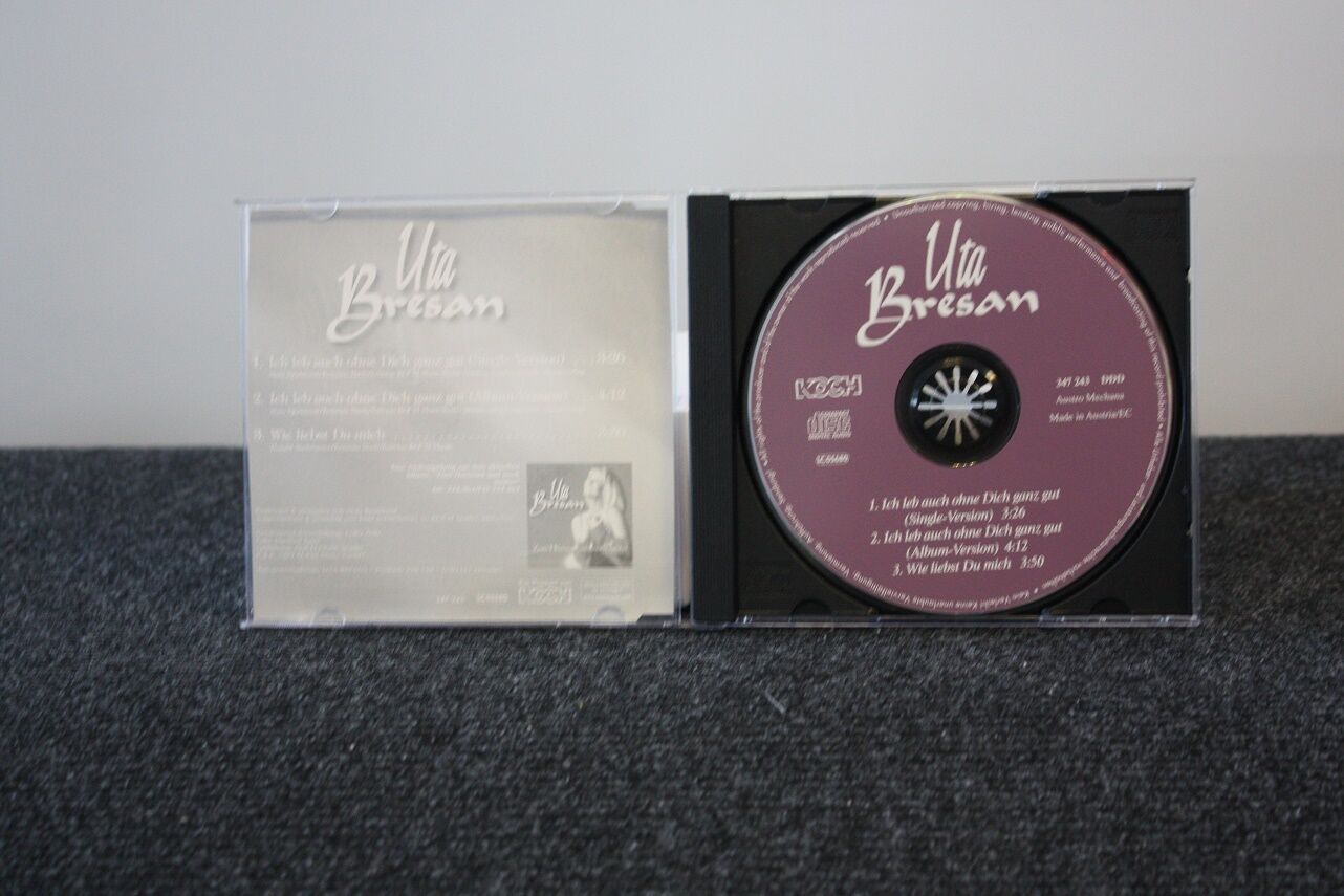 CD, Uta Bresan signed, I live quite well without you, music, autograph, song