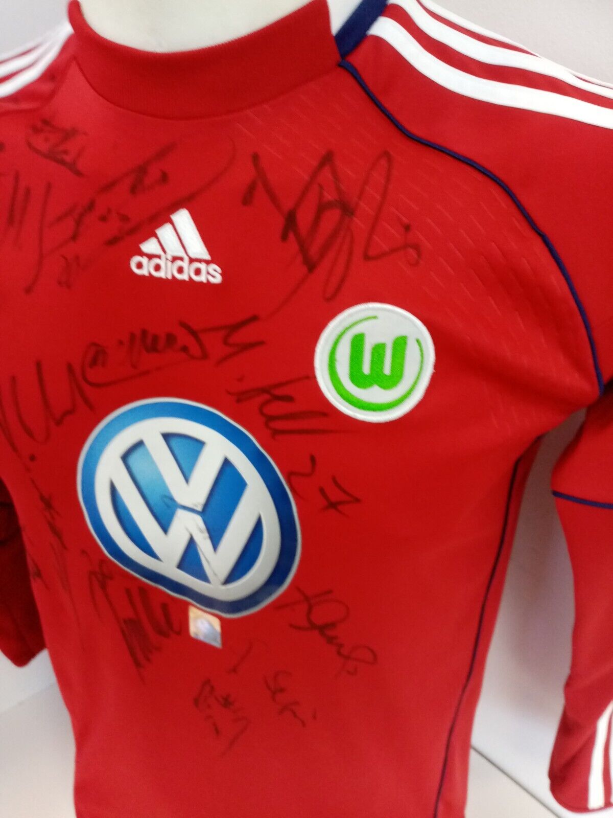 VFL Wolfsburg Goalkeeper Jersey 2013/2014 Team Signed Adidas Bundesliga Wolves 152