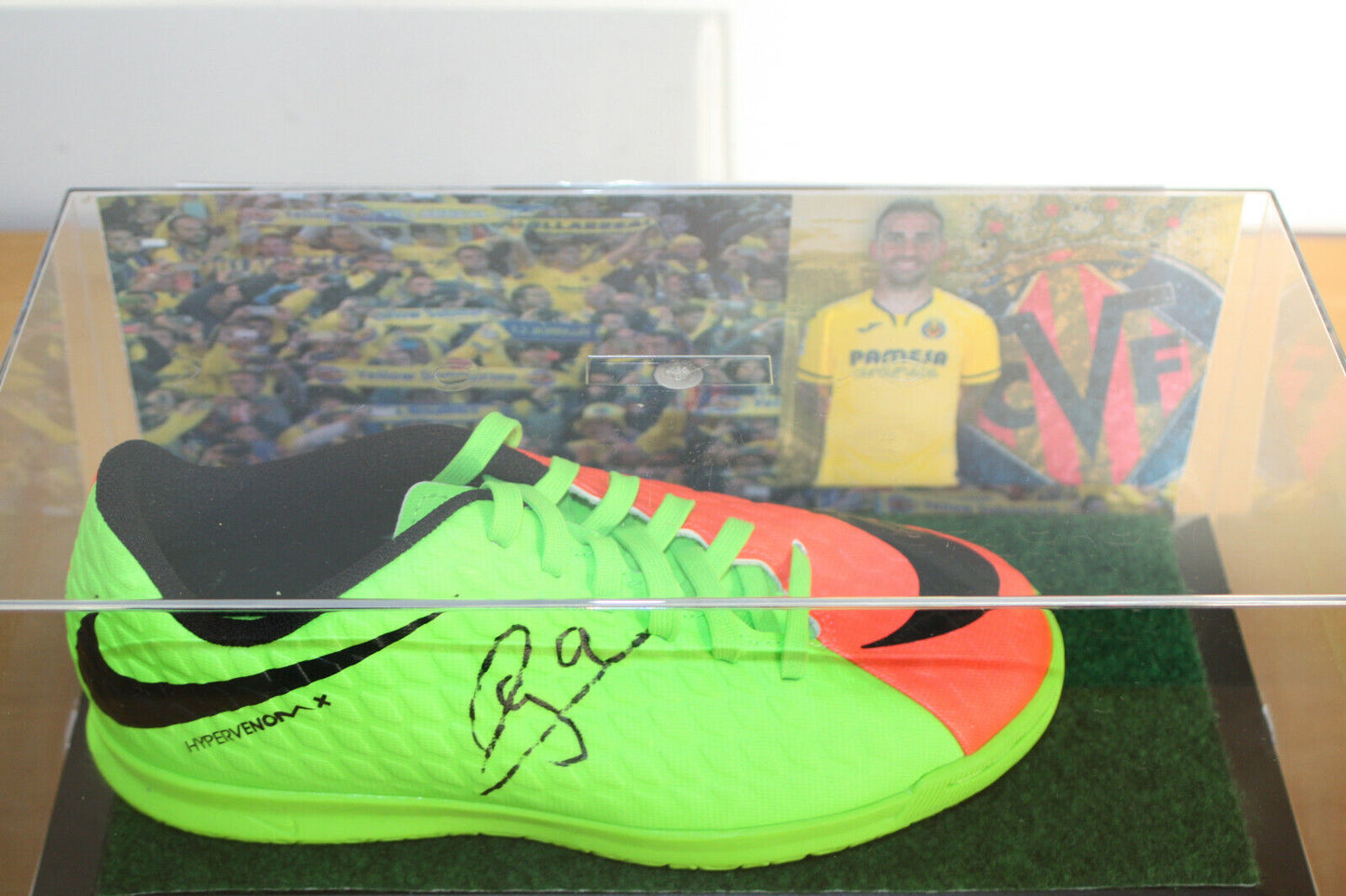 Football Boot Paco Alcacer signed Villareal Spain La Liga Football Nike New