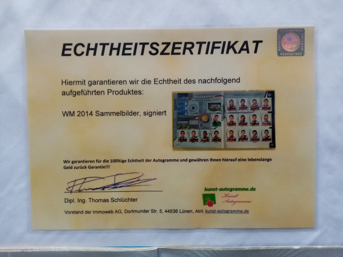 Panini Sammelkarten DFB WM 2014 signiert im Rahmen + DFB Adidas Trikot